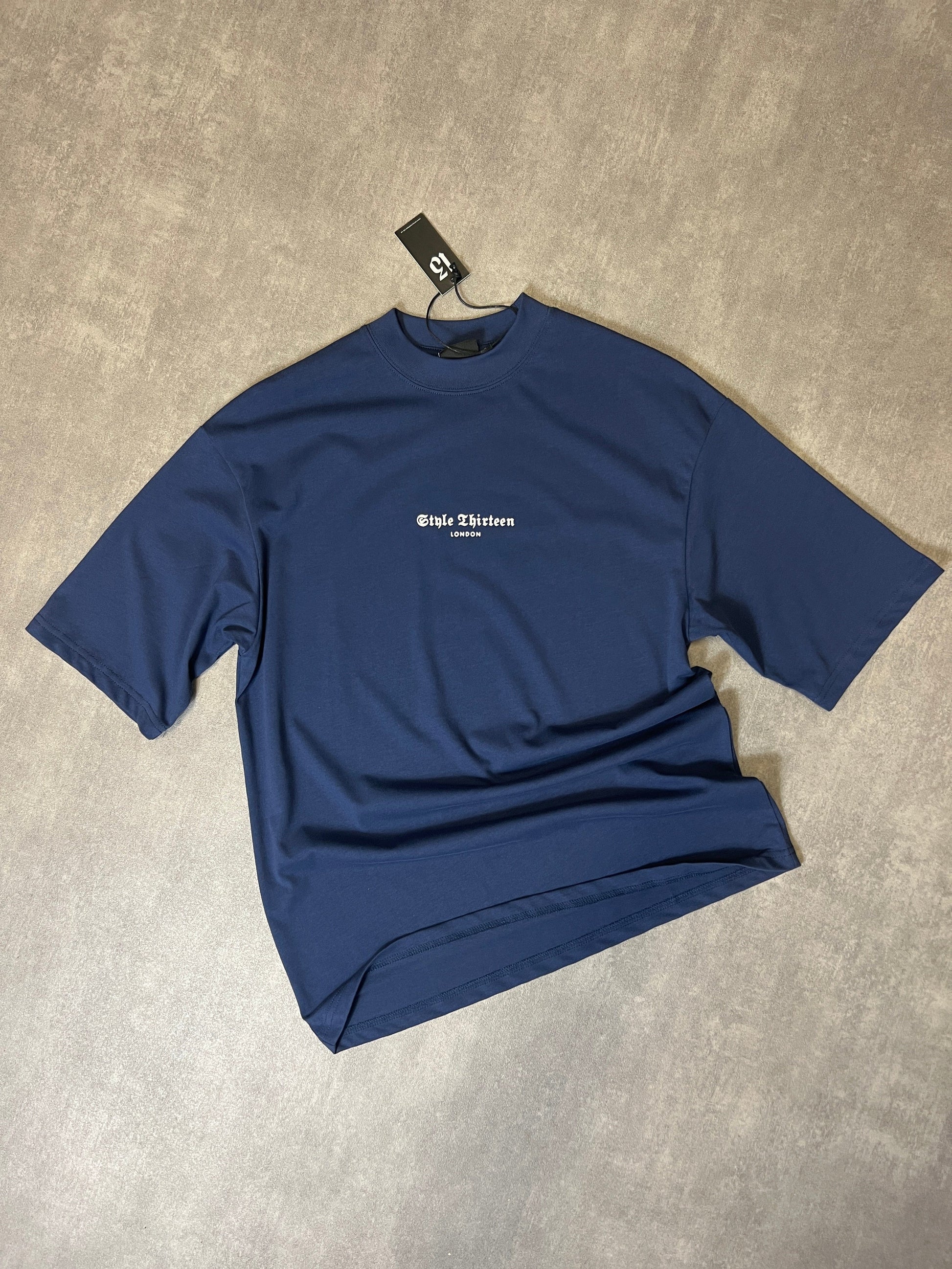 navy tshirt